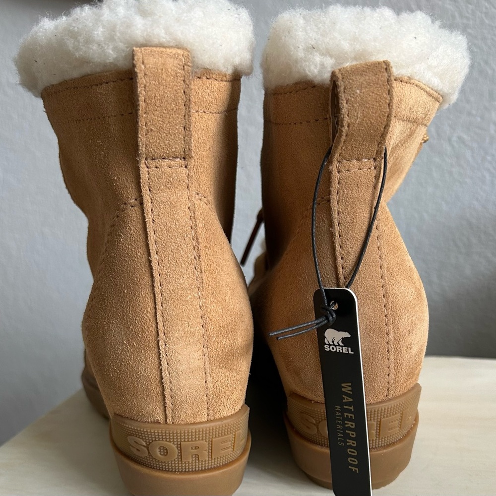 Sorel Evie II Cozy bootie, tan brown, off white Sherpa, Wedge, women’s 9. - Picture 9 of 10